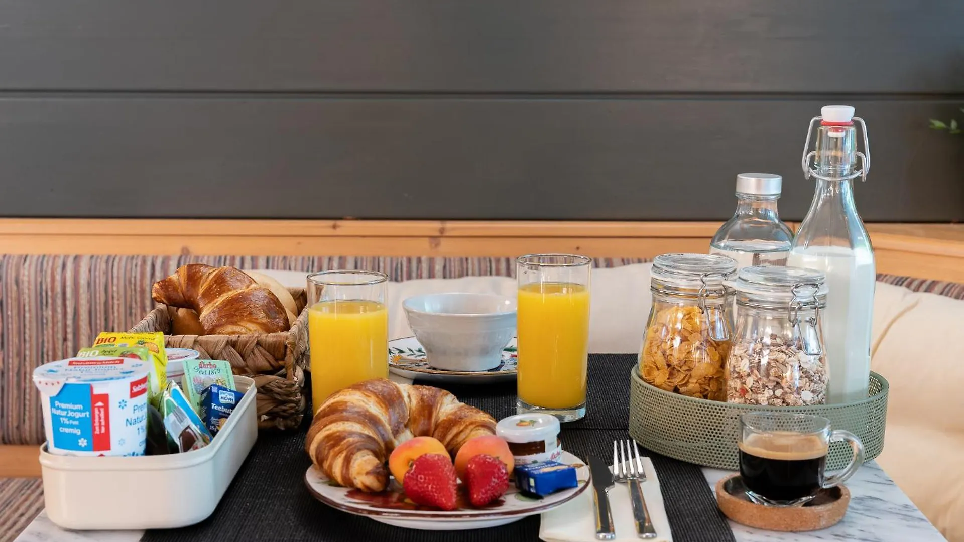 Atik Hotel Vienna 0*,